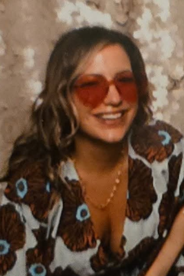 Cruise Brothers Travel Agent Elizabeth Stewart